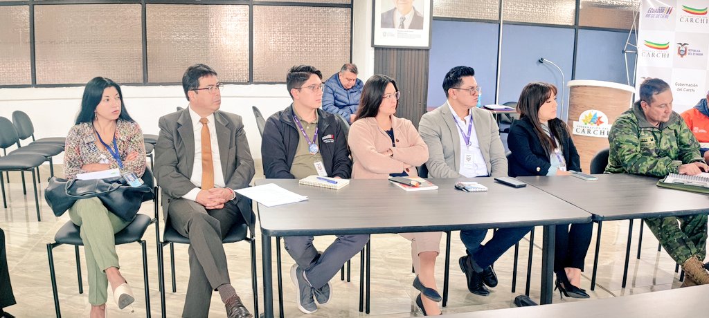 CarchiCJ's tweet photo. El Dir. del @CarchiCJ @EdwinIbujesA, participó en la Mesa de Seguridad convocada por la @GoberCarchi, en la que se expuso las acciones que cada institución cumplió durante los días que duró el paro en la provincia. En el ámbito judicial se garantizó la realización de audiencias. https://t.co/f5GGYSQvJo