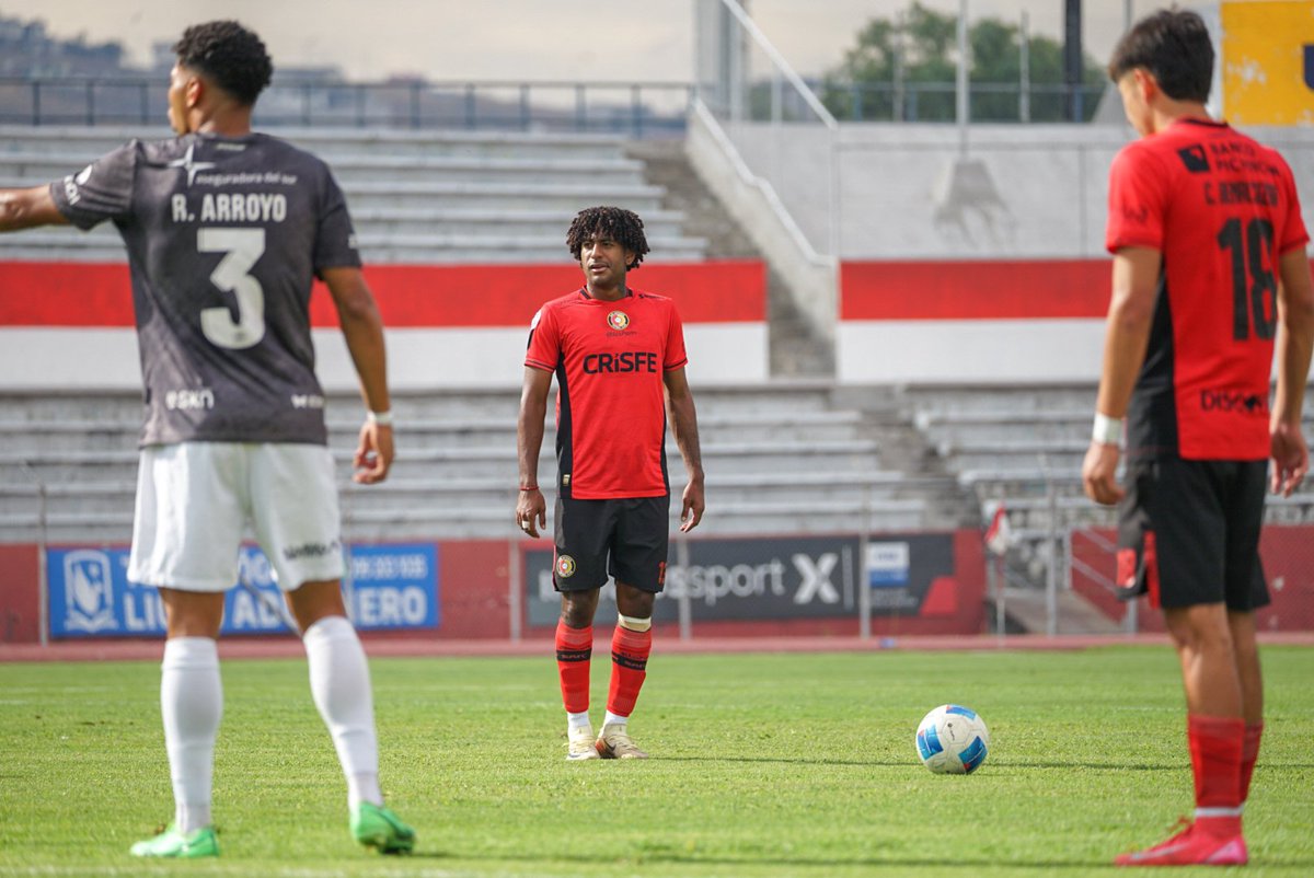 📷| Primer tiempo en Ibarra ⚽️ 

Insistir y creer 💪

¡Vamos San Antonio! 🔴🟡

#FamiliaCammarata 
#SomosDePrimera 
#SanAntonioFc