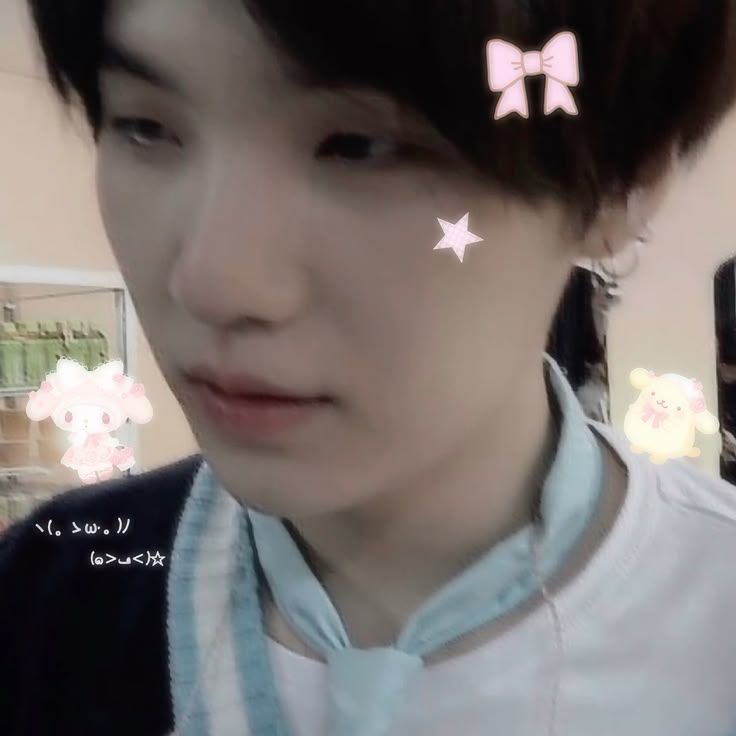 armylureal's tweet image. . ݁₊ ⊹ . ݁ ⟡ ݁ . ⊹ ₊ ݁. Busco mutis ₊˚⊹ ᰔ
          (#kpoptwt #stantwt #anitwit)

۶ৎ) stan: bts, enhy, skz, txt, ateez, cortis &amp;amp; xlov
۶ৎ) anime, metal, star wars, Heartstopper, bl, manhwas, books, kdramas

𖹭 +↺=mutis 4ever