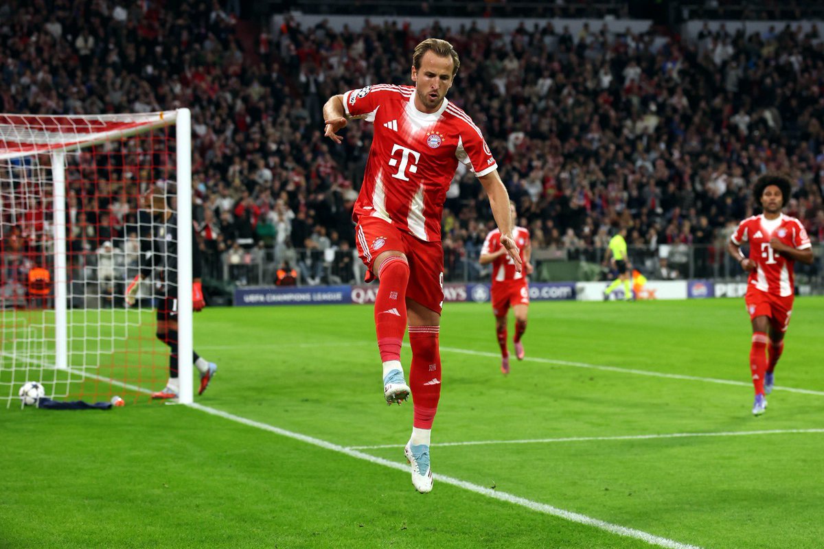 HKane's tweet image. Champions League nights are back! Unreal evening at the Allianz 🙌