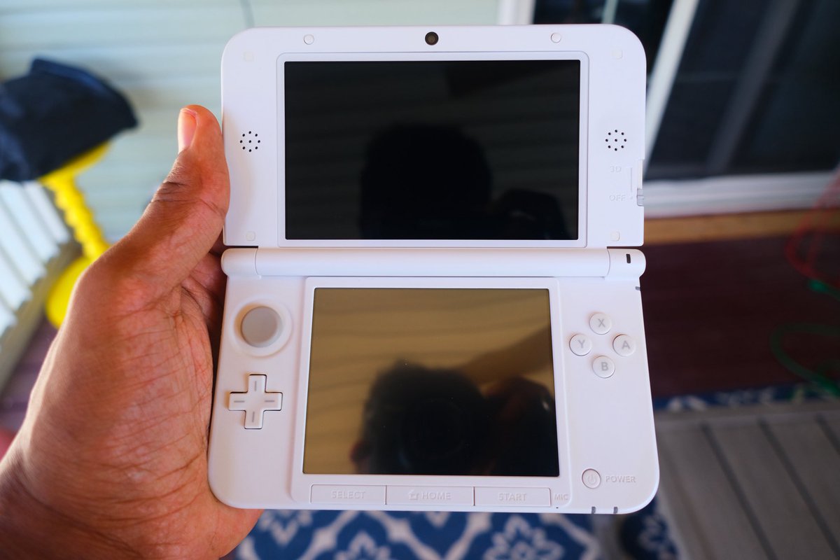 My new to me Love Plus: Nene Edition 3DS XL. Easily one of the most beautiful devices I’ve ever held. Makes me wanna see if Nintendo ever made a Hatsukoi Limited 3DS. #fujifilm #fujifilm_xseries