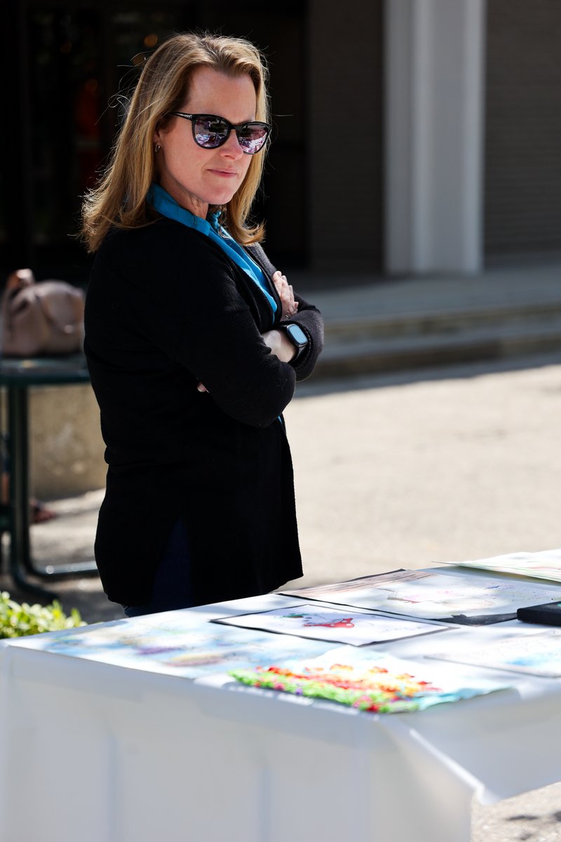 KCSOS's tweet image. Did you know it's National Arts in Education Week (Sept. 14–20)? We’re looking back at moments from our Arts in the Courtyard spring event and how the arts bring people together and inspire joy. How will you celebrate art this week?