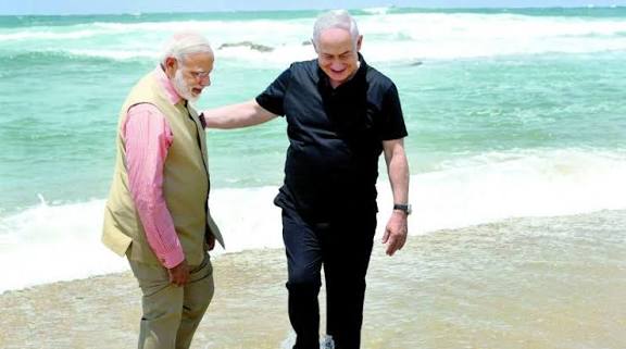 Mossad Commentary (@mossadil) on Twitter photo BROMANCE: 🇮🇱🤝🇮🇳
Netanyahu sends birthday wishes to Modi, the bromance continues.
Any Indian friends here? Drop a 👋 in the comments!
Stay connected, follow <a href="/MOSSADil/">Mossad Commentary</a>. BROMANCE: 🇮🇱🤝🇮🇳
Netanyahu sends birthday wishes to Modi, the bromance continues.
Any Indian friends here? Drop a 👋 in the comments!
Stay connected, follow <a href="/MOSSADil/">Mossad Commentary</a>.