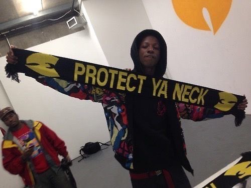 i will not let u lot pretend you not seeing me tweets abt this ask. u lot always chatting abt h3lping sex workers who « actually n33d it » but ignore said asks. u are voyeurs and frauds who should get jumped. this is a young black parent urgently asking and n33d h3lp. lets go.