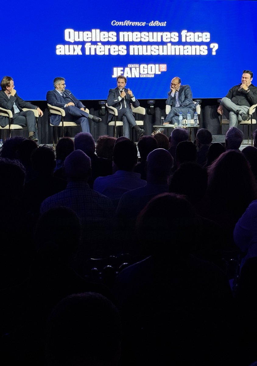 .<a href="/GLBouchez/">Georges-L BOUCHEZ</a> à la conférence « Quelles mesures face aux frères musulmans »:  
💸 À Bruxelles, c’est la région la plus endettée du pays, mais il n’y en a pas un qui va déposer une motion pour savoir comment on va réduire le déficit. Non ! Tous les matins une motion sur Gaza, c’est