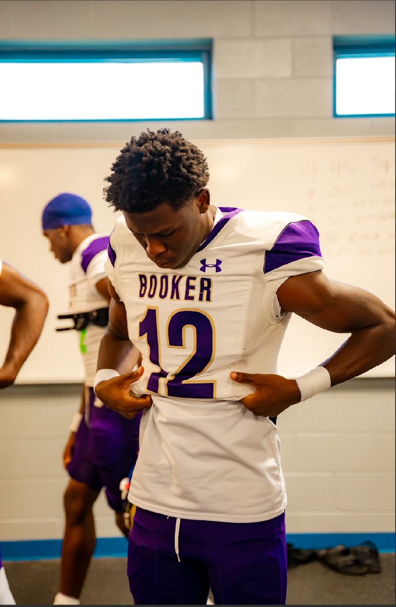 Mid season highlights <a href="/CoachWoodsC/">Carlos Woods</a> <a href="/TornadoFB941/">BookerFB941</a> hudl.com/v/2ShtFp