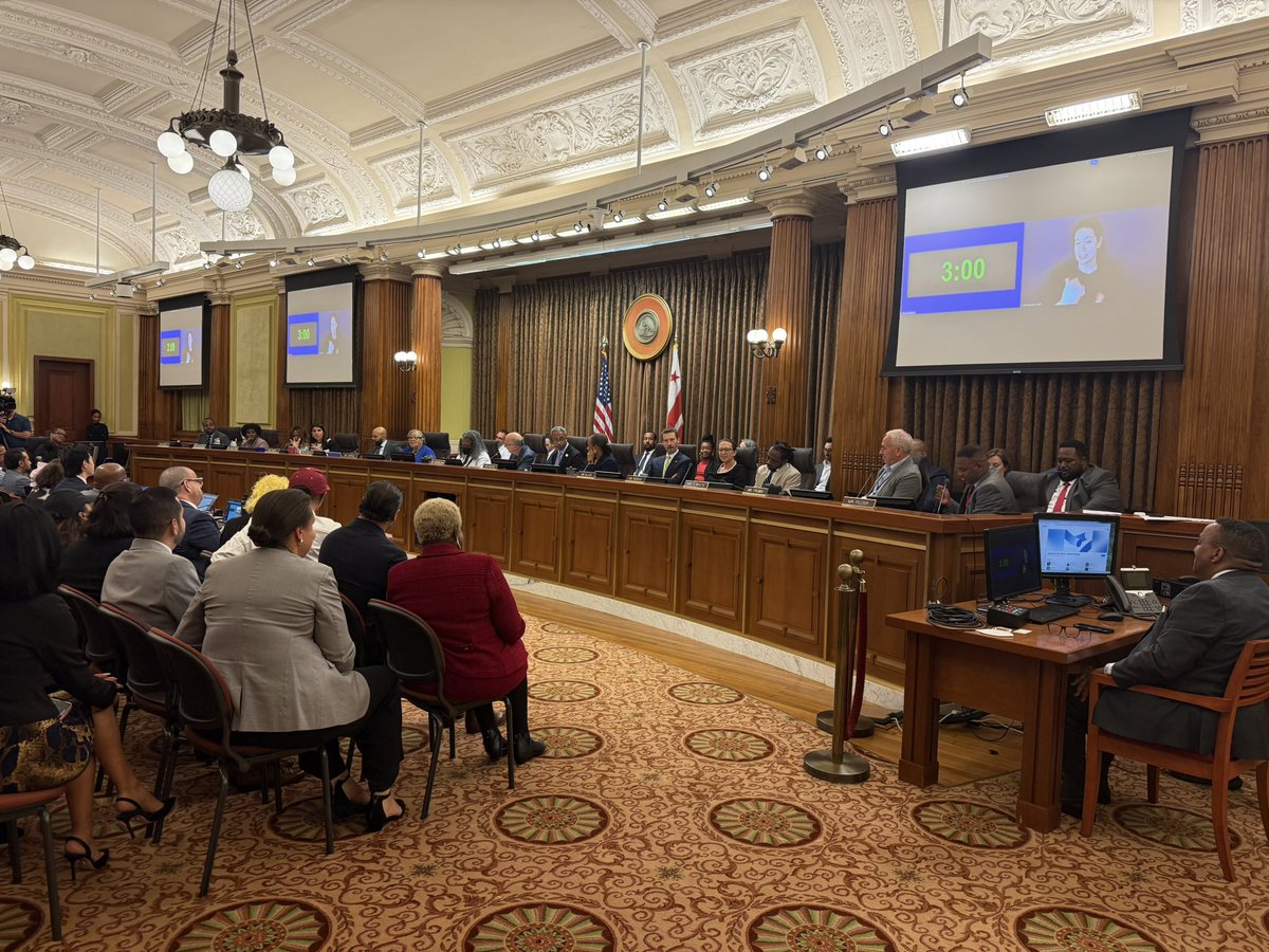 🚨 #BREAKING - DC Council approves deal to bring Commanders back to DC at RFK site. 11-2

Robert White and Brianne Nadeau only NO votes... @WUSA9