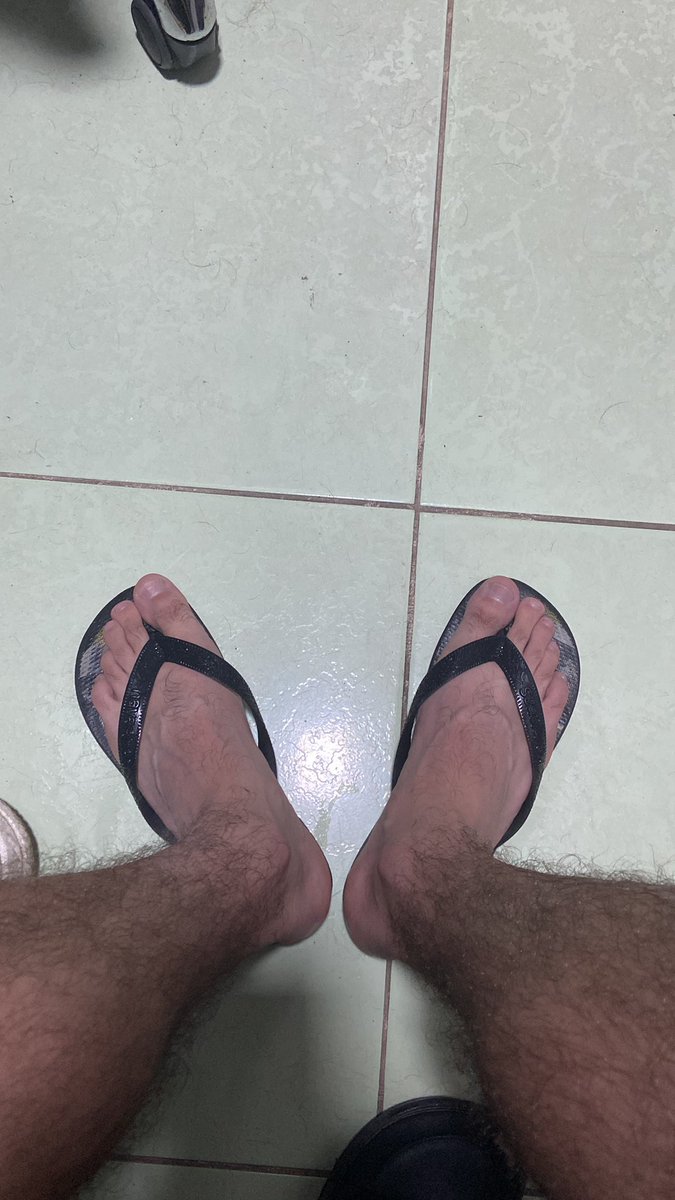 mlk_domsp's tweet image. Pezão
Para cadelinha lamber