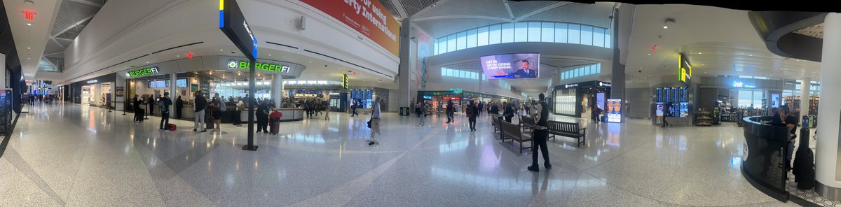 At Newark airport, on my way to Cleveland for #FMEC2025! Hope to see all of my #FamilyMedicine friends from the northeast US and to make some new ones!