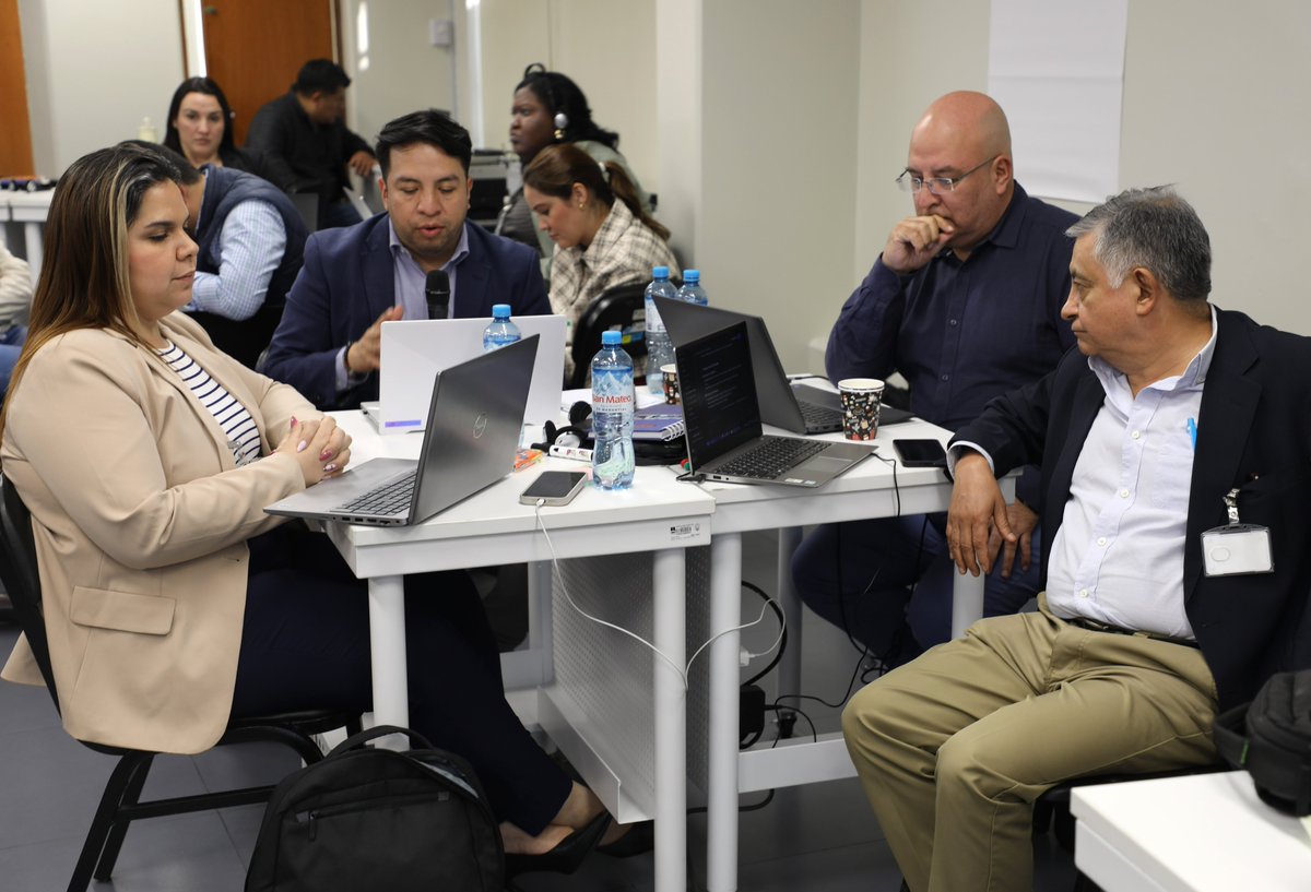 INICTEL-UNI (@inictel_uni) on Twitter photo #CursoInnovaciónRegulatoria I 🚀⚖️ En la jornada de la tarde, se abordó el diseño de pilotos regulatorios, enfocándose en objetivos, KPI, riesgos y monitoreo, además del uso de herramientas visuales para su desarrollo.
📸 Conoce más: acortar.link/L7QaUq
▪️<a href="/ITU/">Int’l Telecommunication Union</a> #ITUAcademy #CursoInnovaciónRegulatoria I 🚀⚖️ En la jornada de la tarde, se abordó el diseño de pilotos regulatorios, enfocándose en objetivos, KPI, riesgos y monitoreo, además del uso de herramientas visuales para su desarrollo.
📸 Conoce más: acortar.link/L7QaUq
▪️<a href="/ITU/">Int’l Telecommunication Union</a> #ITUAcademy