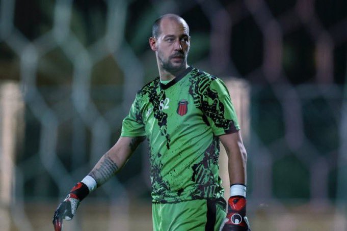 🚨🚨🚨🎙️ ميلان بوريان - حارس نادي الرياض:

"ميتروفيتش مهاجم لا يُصدق، لكن للأسف رحل عن الهلال ولم يخبرني عن أسباب رحيله."