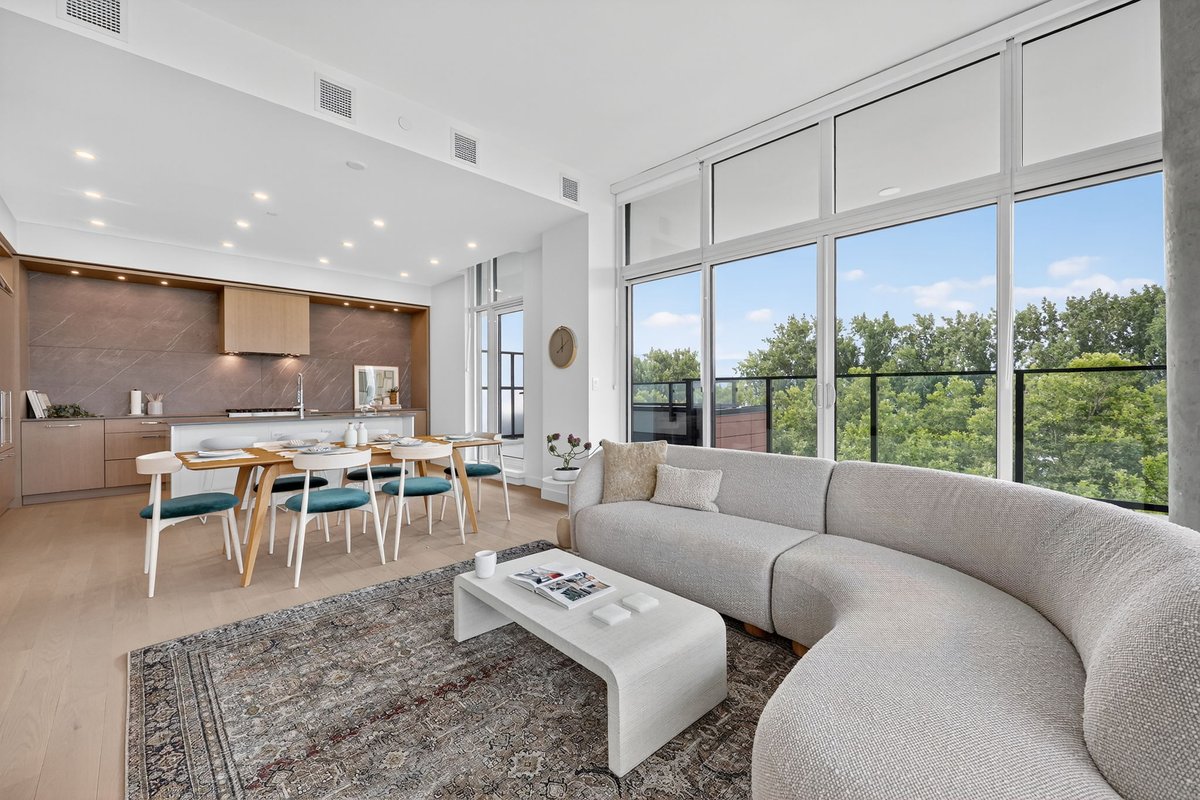 Exclusive penthouse homes at Caban by Cressey feature unparalleled outdoor living spaces, extending your home by up to 2,200 additional SF.

Now offering private viewings, come see the Caban penthouse homes in person and imagine your life at Gyro Beach: cabanbycressey.com