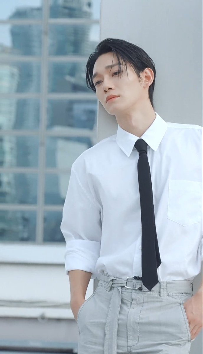 #CHEN 👔