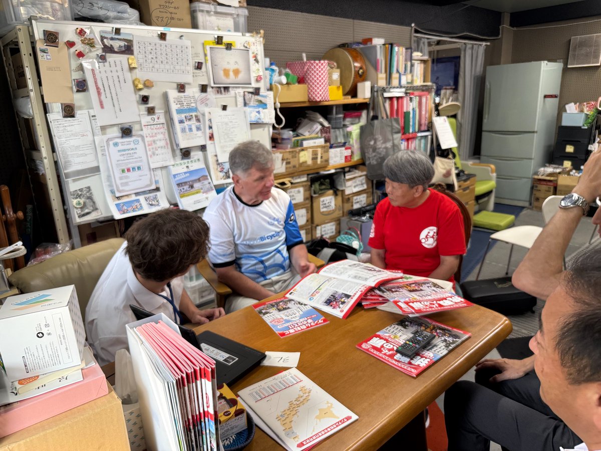 Leszek33's tweet image. Yesterday in Matsuyama 🇯🇵, I met Tsuga Kaoru, founder of Non-Chan Club Tandem, promoting inclusive cycling for the disabled &amp;amp; elderly. From tandem rides to disaster prep, she supports 1,000+ members from her home. A true #WorldBicycleDay hero—every day! 🚲