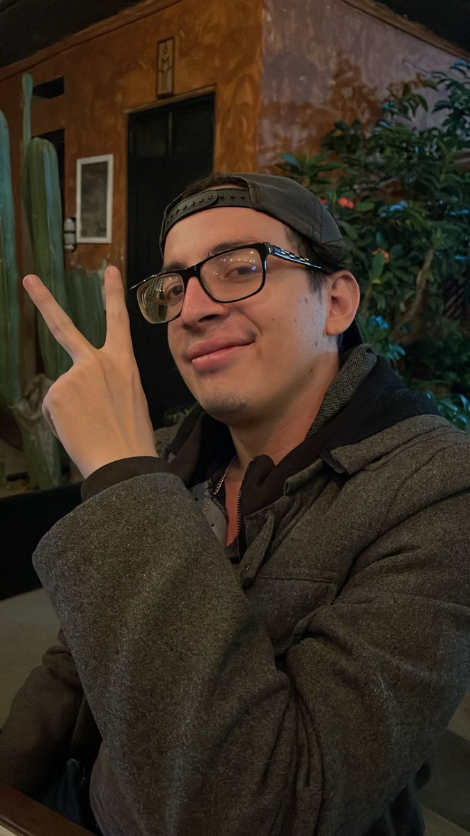 Betoffy en Minecraft // Beto in Real Life 🧡