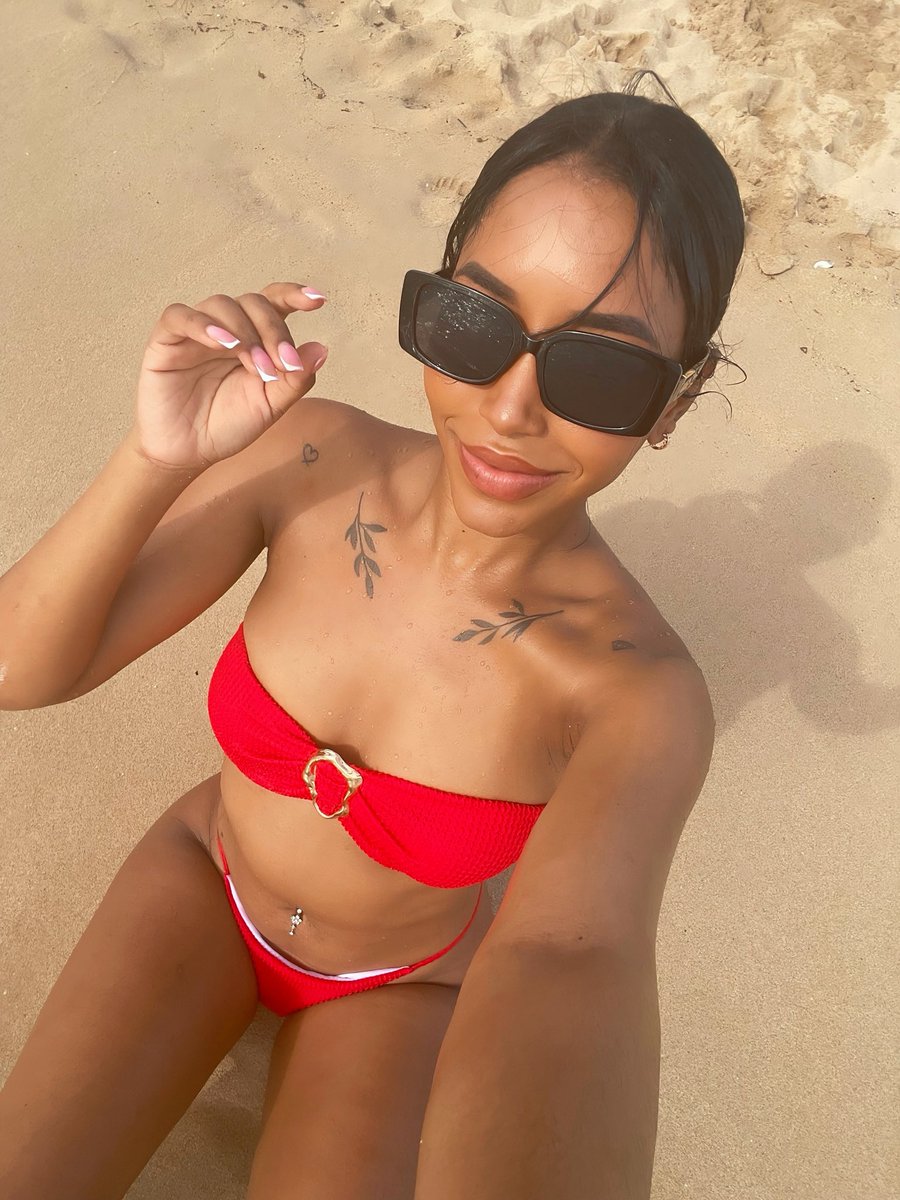 Sand, sun and happiness🏖️☀️👙🤭