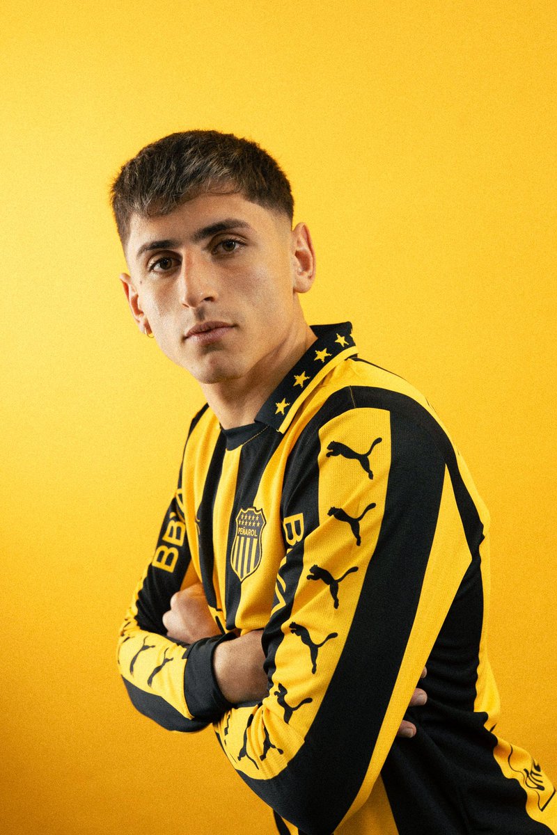 📝 Anoten esto: 

✅ La venta en Tiendas Oficiales empieza mañana. 

🛎️ Podés adquirirla hoy mismo a través de la web: tiendapenarol.com.uy/?srsltid=AfmBO…