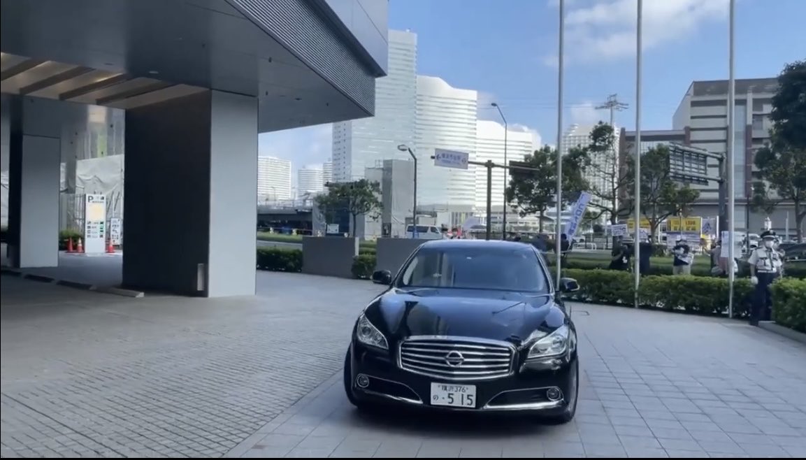 yuka_dondondon's tweet image. そして
#横浜市長選2025 には自公が乗ったねぇ！日本共産党と市民連合と青島さんは自公の土台を作ってあげたんだよ！
 #立憲共産党はポンコツ市長製造の責任をとってよ
2021年の山中竹春初登庁をお出迎えしたのは日本共産党古谷市議と市民連合と青島さんたち
ポカーン((((；ﾟДﾟ)))))))