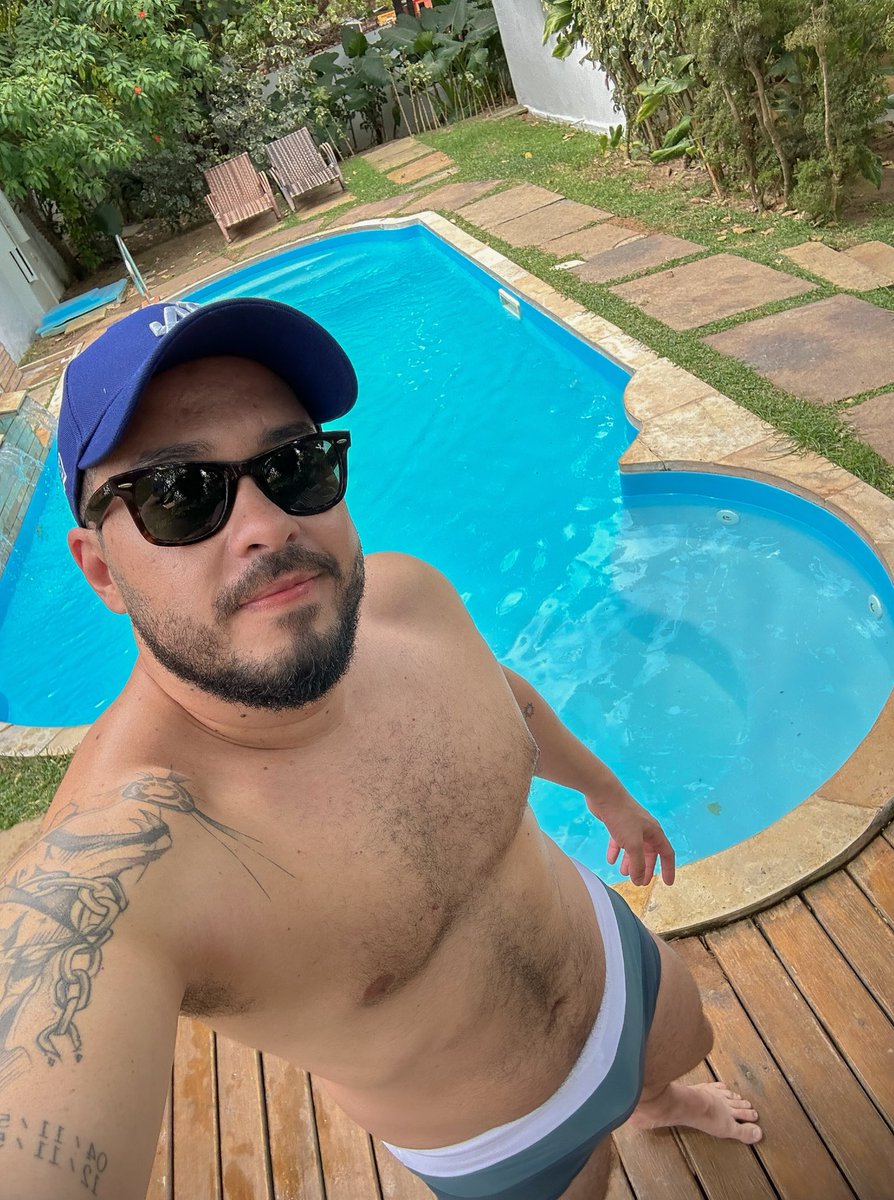 PVbarroso's tweet photo. Queria uma piscininha https://t.co/Fa9cq8Pn1w