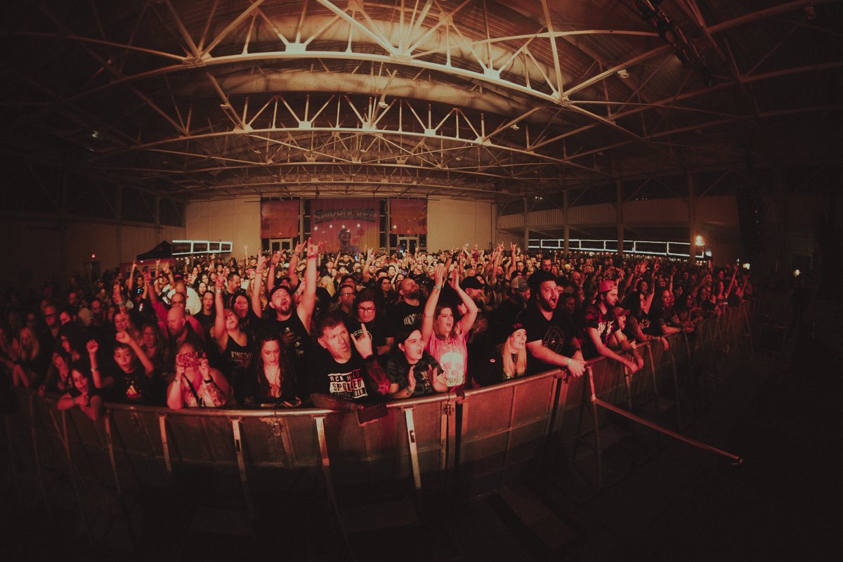 THE WORD ALIVE tweet media