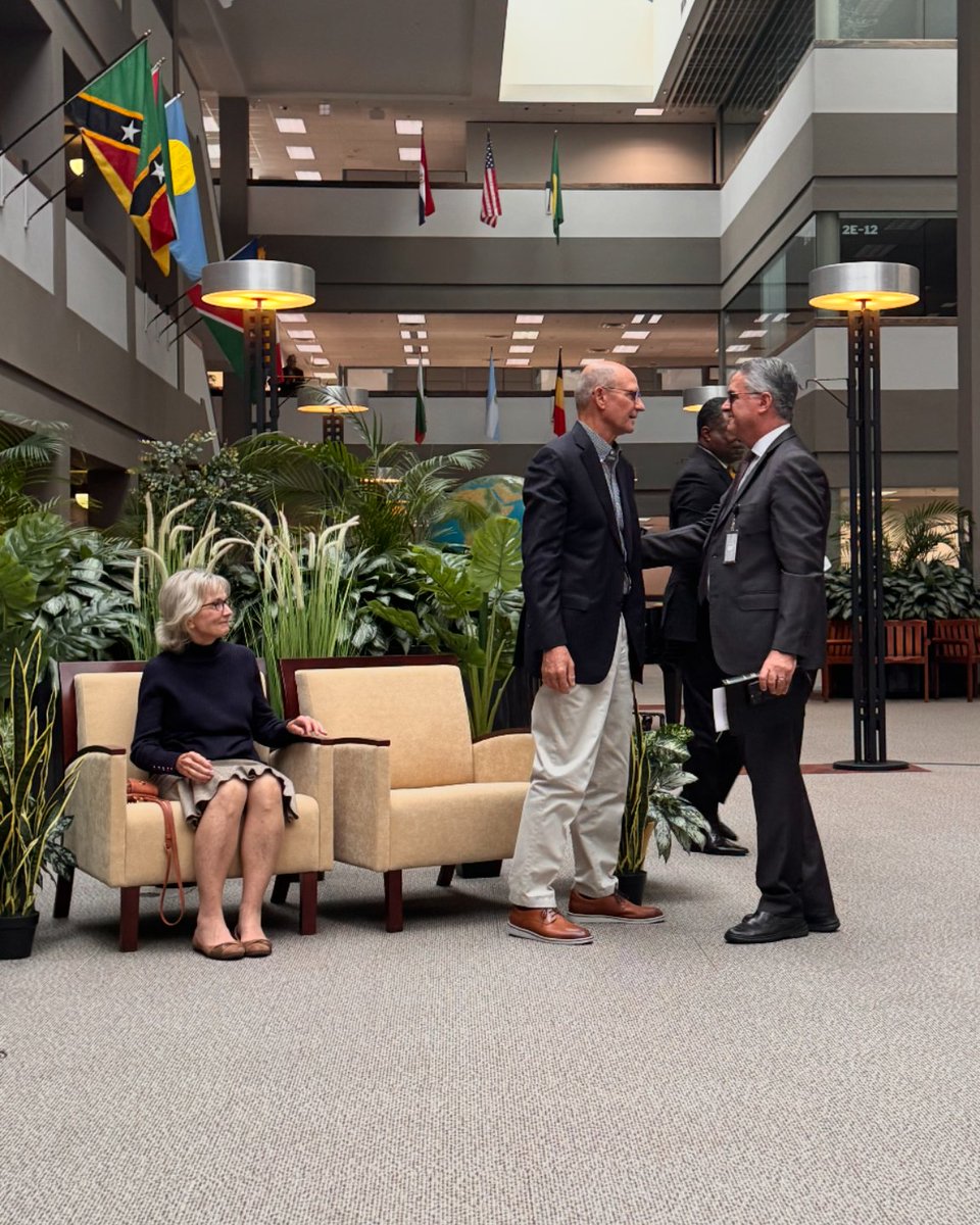 prertonkohler's tweet photo. Today, I had the privilege to honor Elder Ted N. C. Wilson and Nancy for a lifetime of ministry. For over 50 years, he served faithfully, a true man of God. He was grounded in the Bible, devoted to prayer, and focused on the mission. Thank you for your service. Maranatha! https://t.co/PbKnN28ysF
