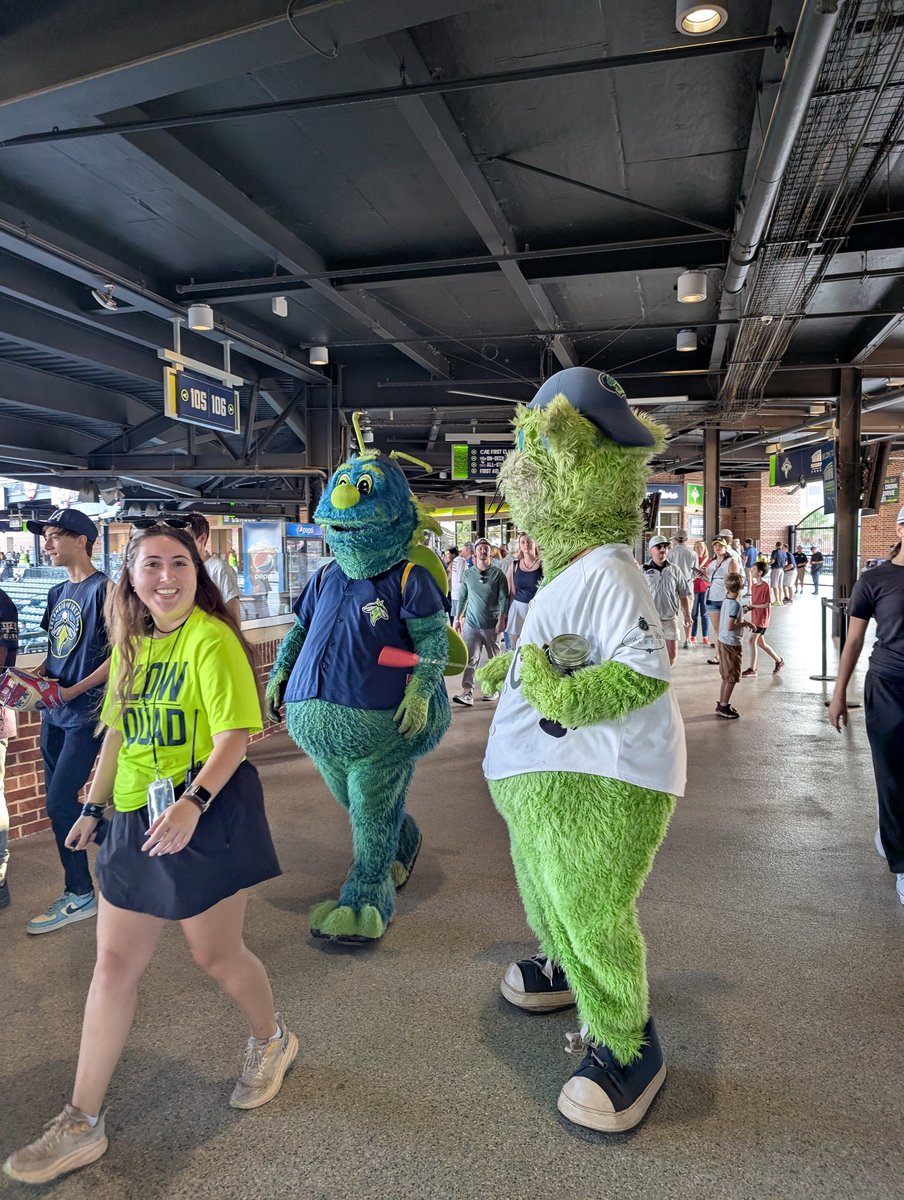 It's the calm before the storm. 

Winner gets a 'ship. First pitch at 7:05. Watch live on Palmetto Sports and Entertainment locally or for free on The Bally Live Sports app. 

Finally, you can listen at our audio stream: milb.com/columbia/fans/…