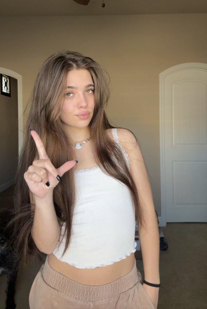 All4Amaraa's tweet photo. Go broke 4 me loser https://t.co/XeN98JEhVo