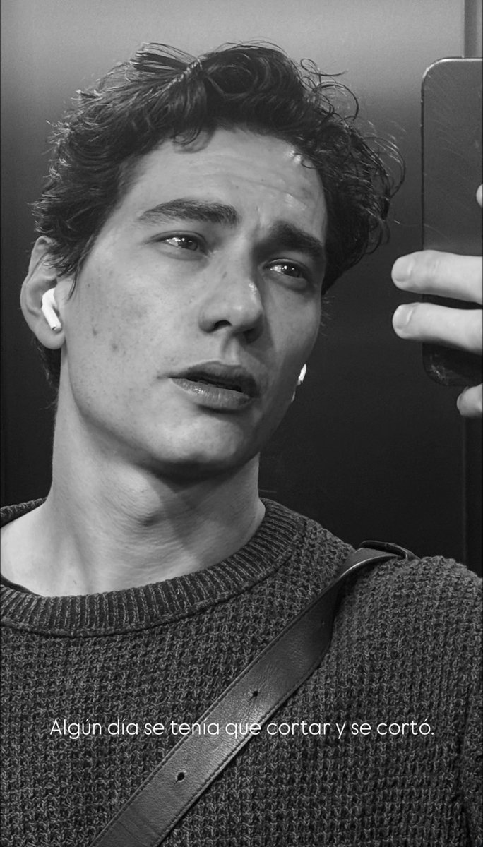 📲 | Enzo vía historias de Instagram con Pantera - 10’s de fondo musical.