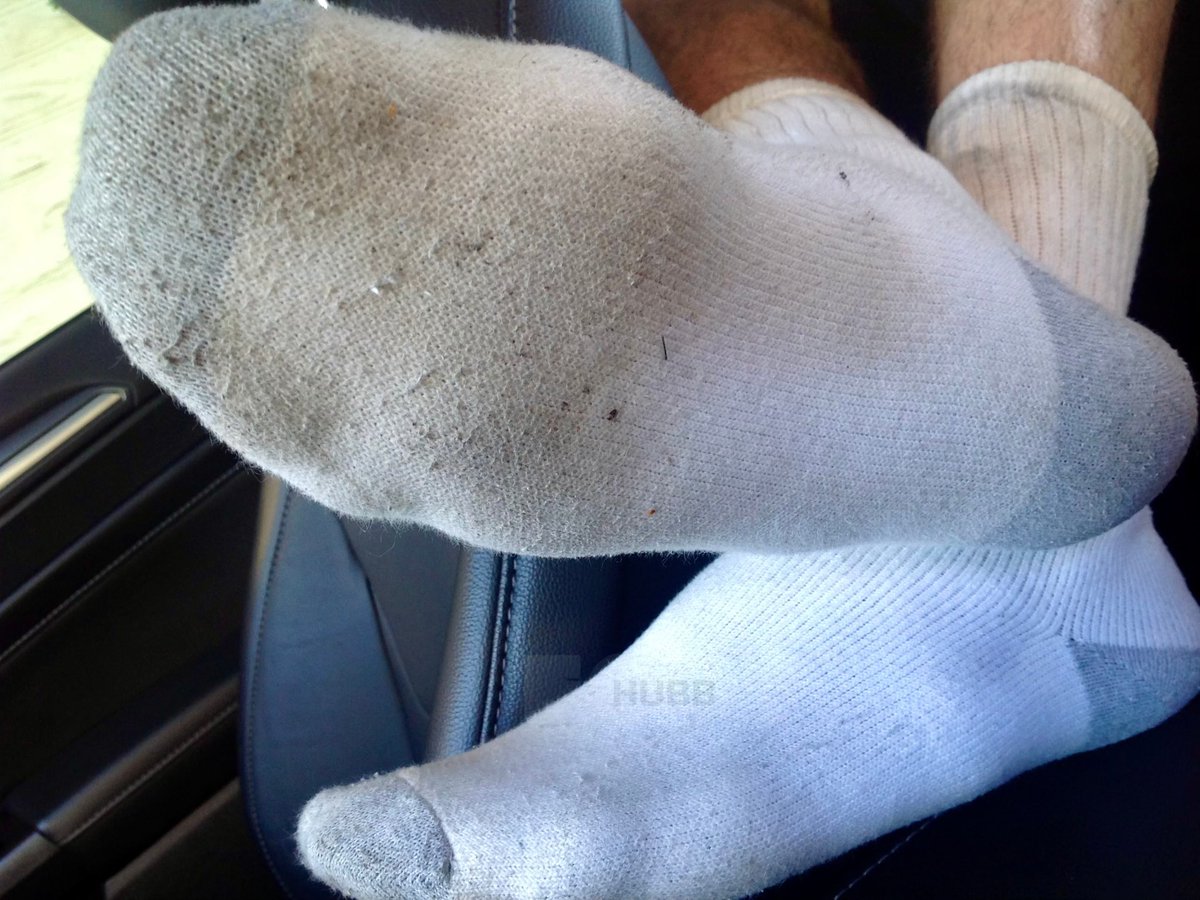 When your friend’s dad lets you sniff his size 15 stinky feet to keep you from telling he’s got a mistress 😈