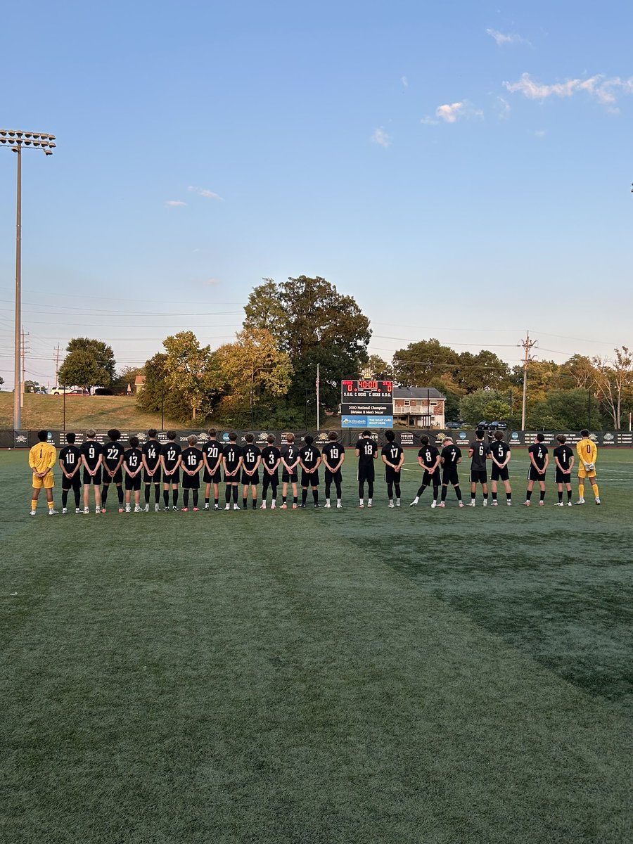 MoellerSoccer's tweet photo. HERE WE GO!!! BEAT X!!! #GoBigMoe https://t.co/yo6NhNuEao