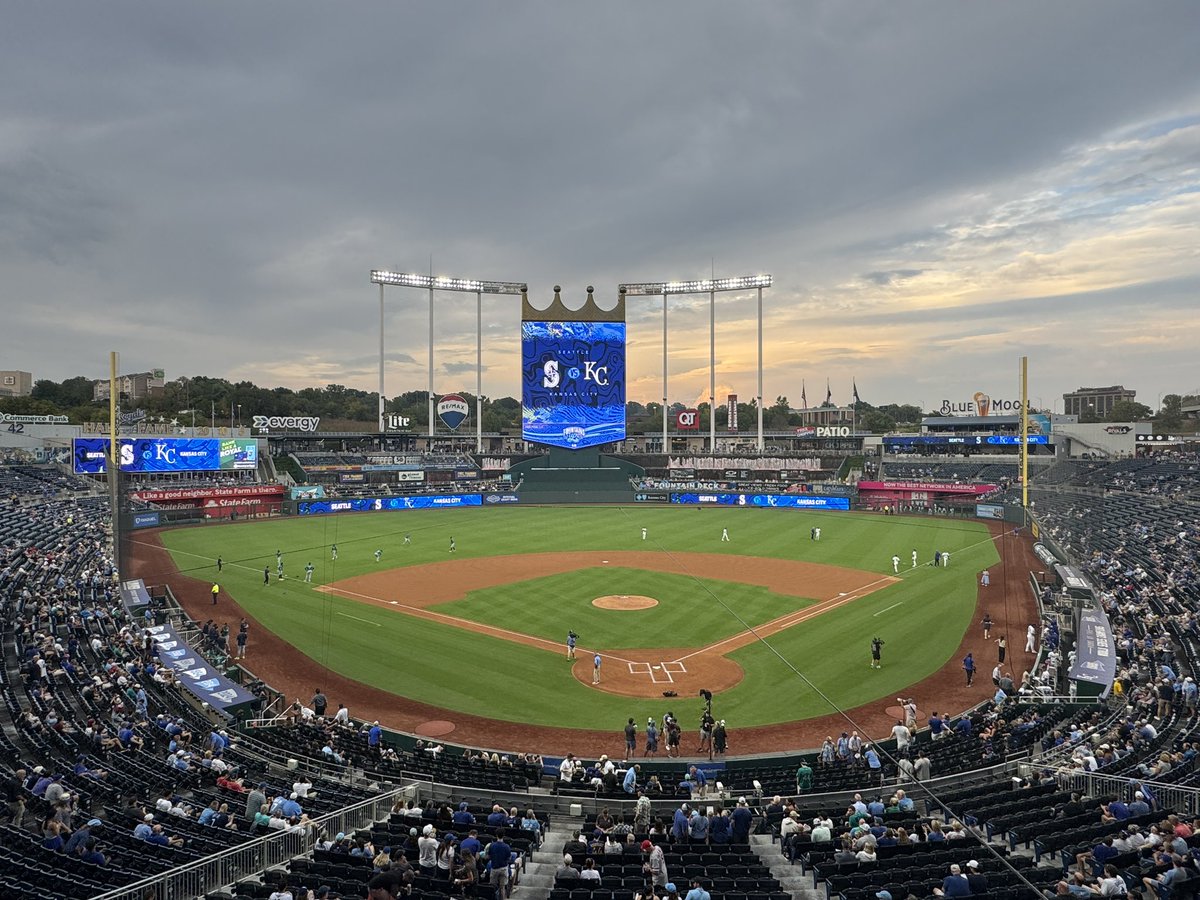 JakeEisenberg_'s tweet image. For the first time since early June, it’s a Cole Ragans start day.

The Royals’ lefty ace returns from a three-month stint on the Injured List to square off with the supernaturally-hot Mariners, which have now won 10 consecutive games.

Come hang on the radio!