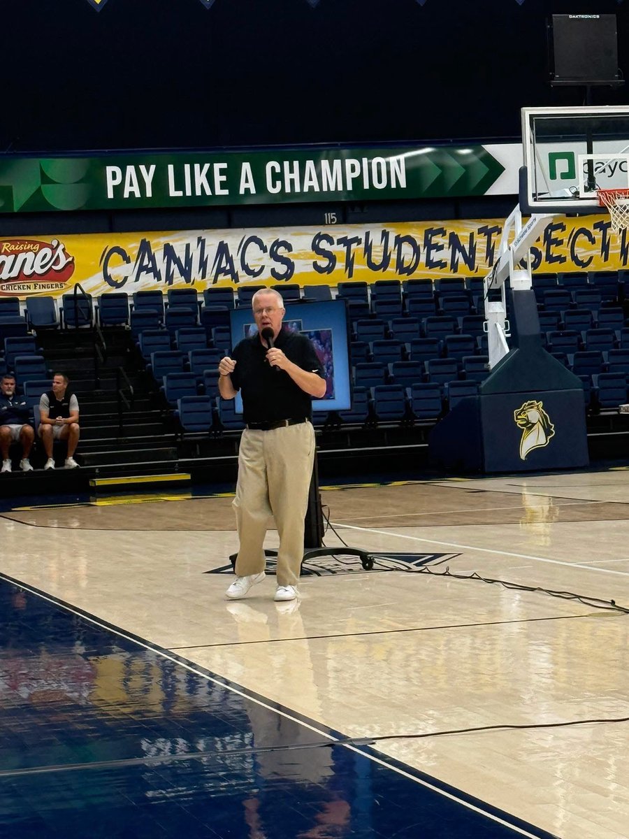 Thanks Oklahoma Girls Basketball Coaches Association!

📸 <a href="/TalbyJustus/">Talby Justus</a>