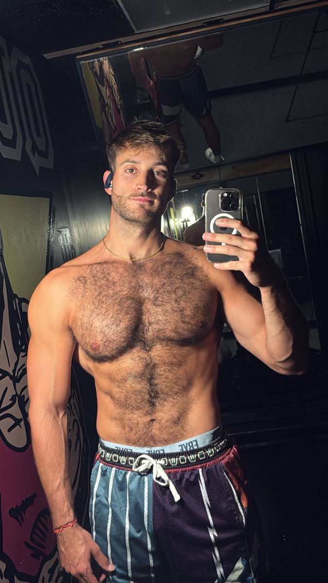 Another day, another gym pic