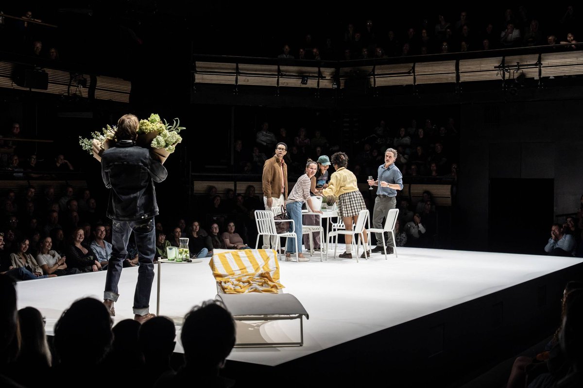 Andrew Lincoln News tweet media