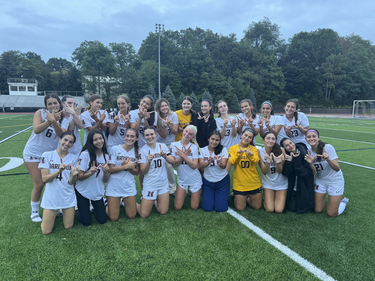 Harrison 2 Pelham 1.
140 left Pelham scores.
131 left in the game, Annabelle scores  with an assist by Ingrid. 
30 seconds left Ingrid scores with an assist from Sophie .
2-1 Huskies👊🏼 Alexa with 14 saves!  “Let’s Go Huskies”  <a href="/htown_huskies/">Harrison Athletics</a> <a href="/DGonzalezAAD/">Danny Gonzalez</a> <a href="/HarrisonHighRP/">Harrison High School</a>