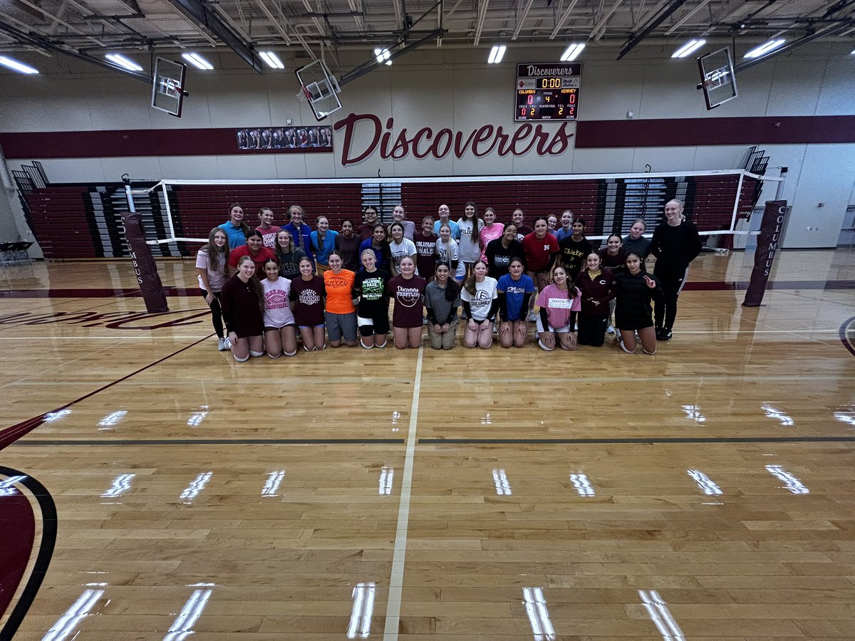 Dress like Coach Hoenk Day! 

It’s safe to say Joselyn, Emersyn, &amp; Eastyn nailed it!