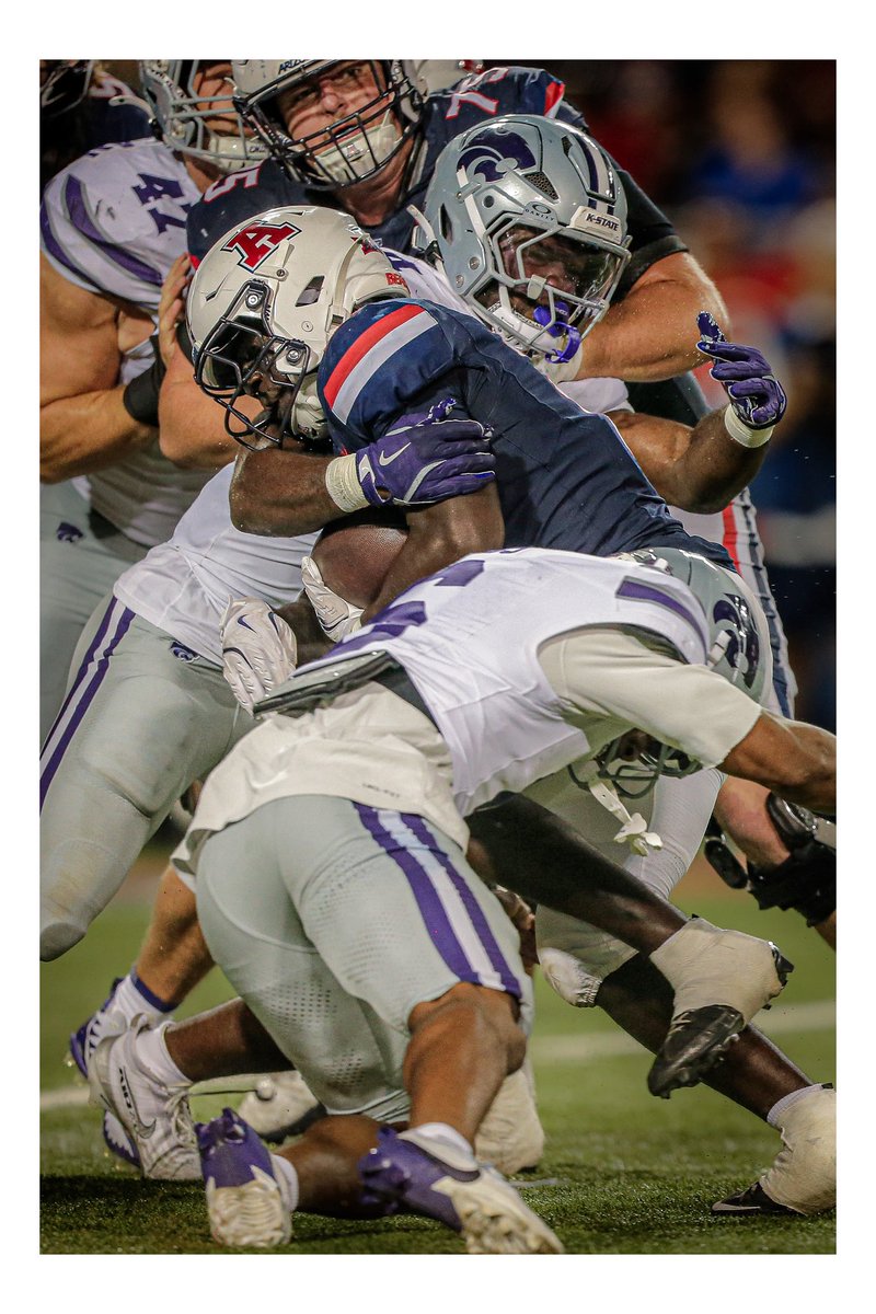 randallclark22's tweet photo. Kansas State University vs The University of Arizona. September 12, 2025.

#randallclarkphotography #KState #KansasState #big12 https://t.co/I5ZhYoFrL2