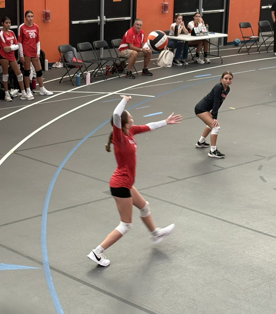 HoverAnnie's tweet photo. Some pictures from my volleyball games 🏐 https://t.co/66PKRpTQeb