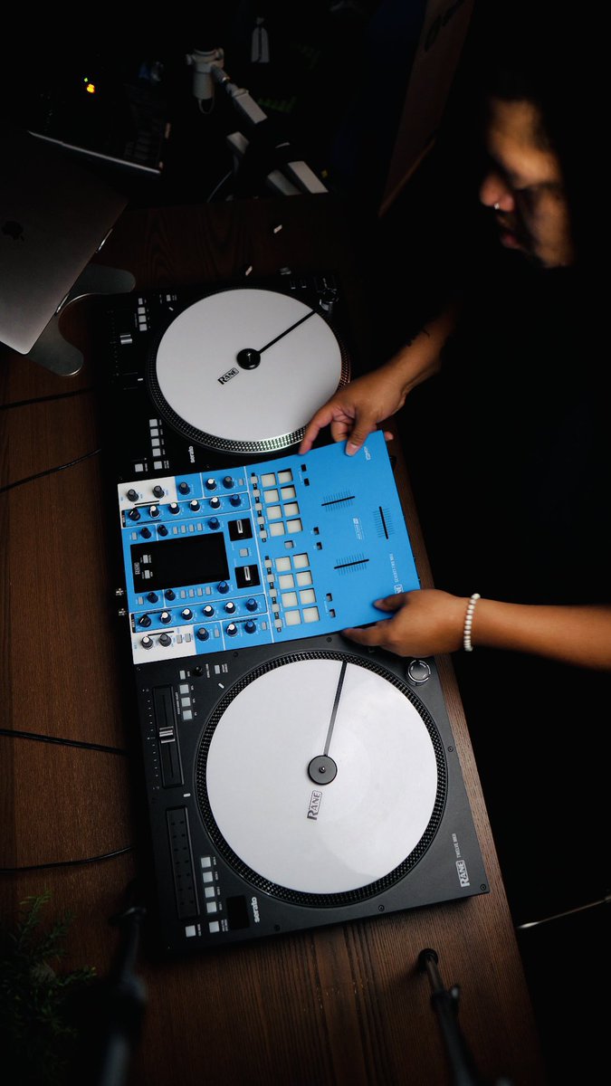 maxrhyms's tweet image. Anyone need a DJ for @TwitchCon ? 

I’ve DJ’d many afterparties at major events like @pax, @DreamHack, @LootFestEvent and many more.

Don’t let your party be boring, hire me instead! 💯

📧:maxrhyms@gmail.com

*shares much appreciated 🙏🏽