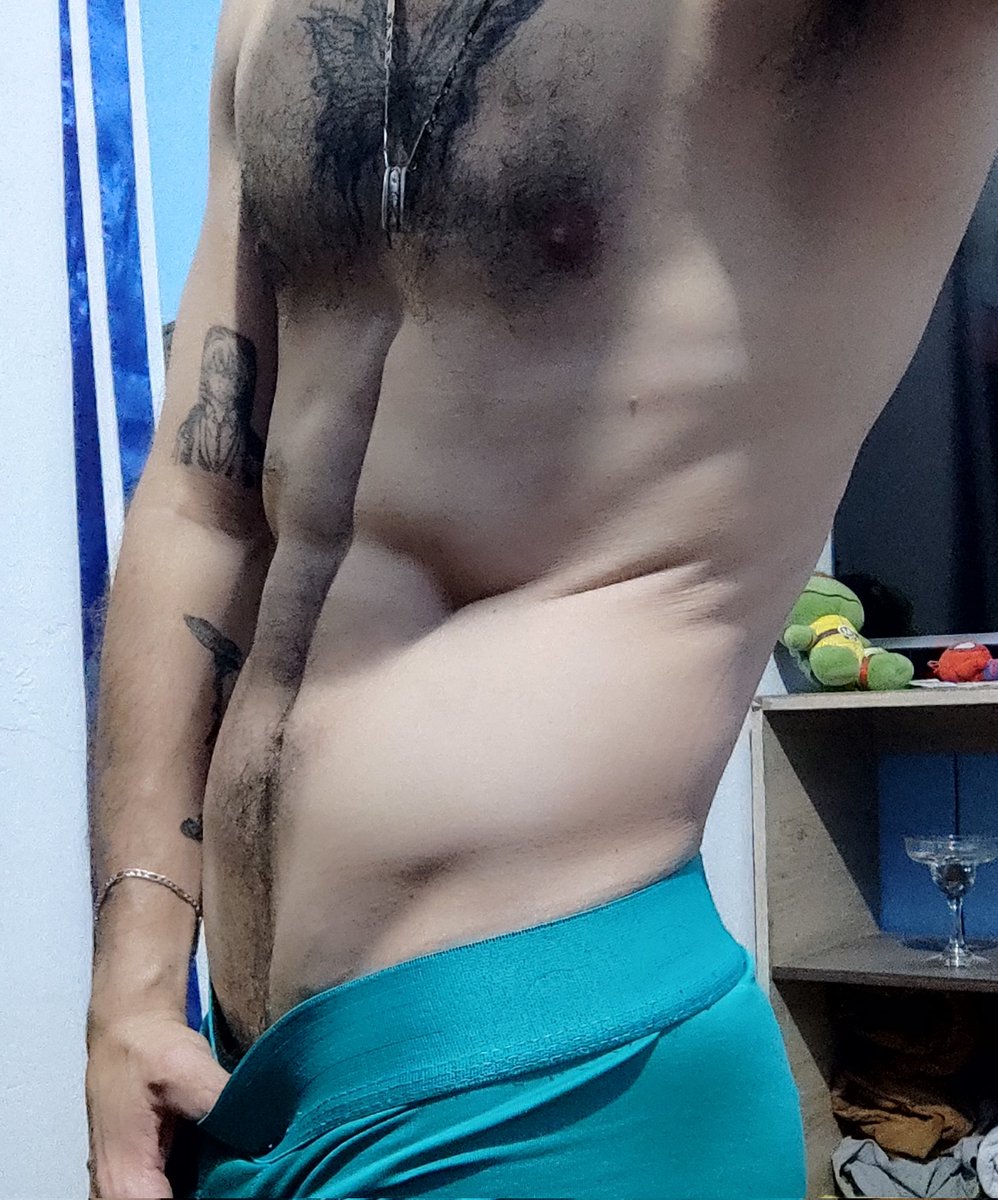 AndersonOl18's tweet photo. Llegando del gym 🥵🥵 https://t.co/ZLkpOR8MSZ