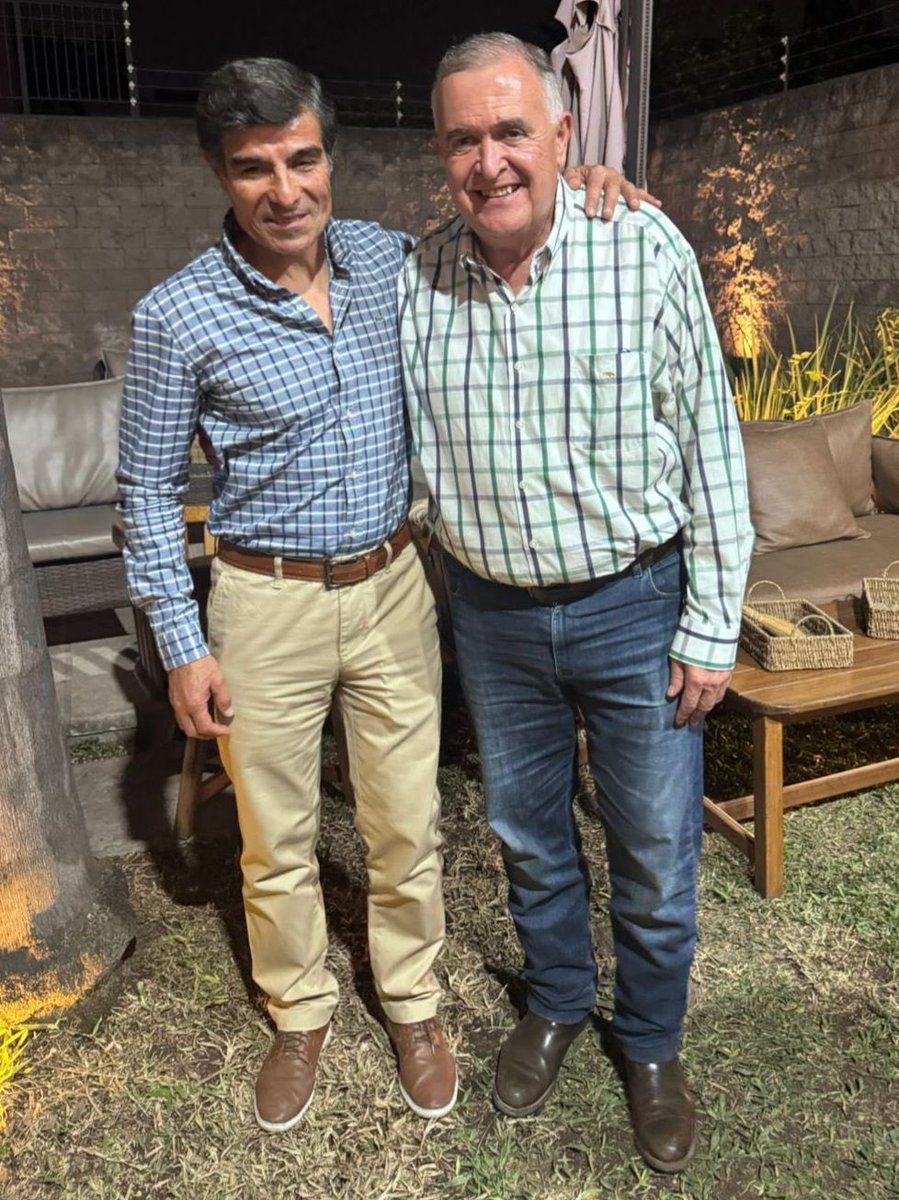 Gran reunión con <a href="/osvaldojaldo/">Osvaldo Jaldo</a>, legisladores, concejales y referentes del PJS de toda la provincia. Avanzamos en proyectos centrados en salud, educación y trabajo. En octubre, vamos todos juntos por Tucumán.
#FrenteTucumánPrimero <a href="/tucumanprimero/">tucumanprimerofrente</a>