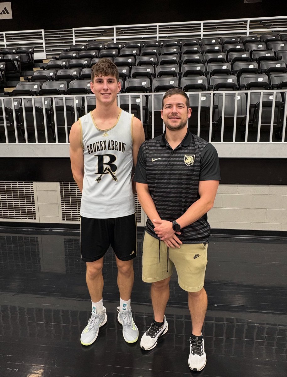 Huge thanks to <a href="/ArmyWP_MBB/">Army Men's Basketball</a> and <a href="/CoachBryanJoel/">Bryan Joel</a> for coming to practice today! WE enjoyed hosting you and look forward to seeing you soon! #GoArmy <a href="/CorbanDow/">Corban Dow</a> WE&gt;me🐯🏀🖤💛