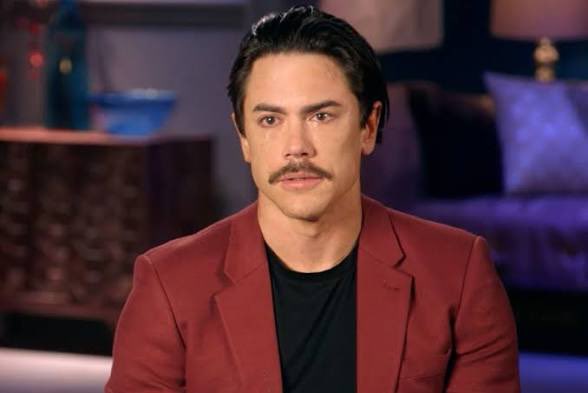 LTManne7's tweet photo. Everybody please welcome back the worm with a mustache #BB27 https://t.co/gWEd19HXJQ