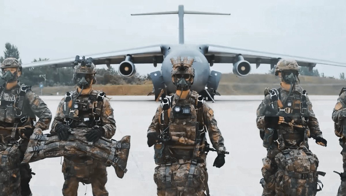 ColdJasonMF's tweet image. 🇨🇳PLAAF Airborne

#specialforces #airborne #PLA #airforce #tactical #military #specialwarfare