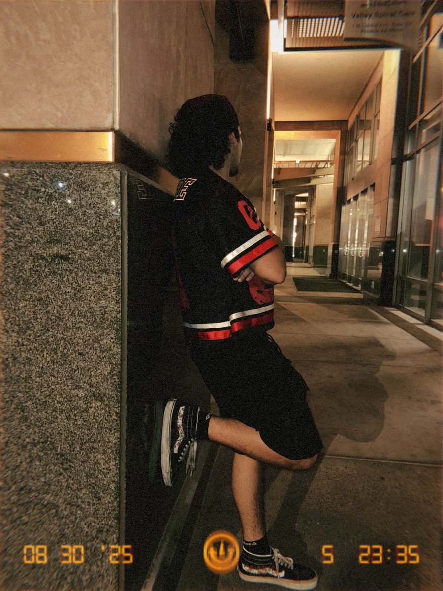 nitoo1230's tweet photo. Lemme bless ya feed rq 😘 https://t.co/we6ZM1AwLv