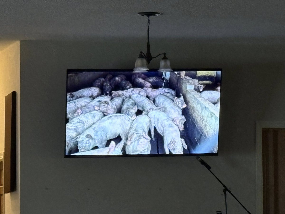MrRDPierce's tweet photo. Thank you to Northampton County activist Belinda Joyner for the invitation to screen “The Smell of Money” documentary Wednesday night. The film chronicles a rural NC community’s nine-year legal battle against the multibillion-dollar pork industry. #ncpol #ncenvironment https://t.co/YSI6nxCJhq