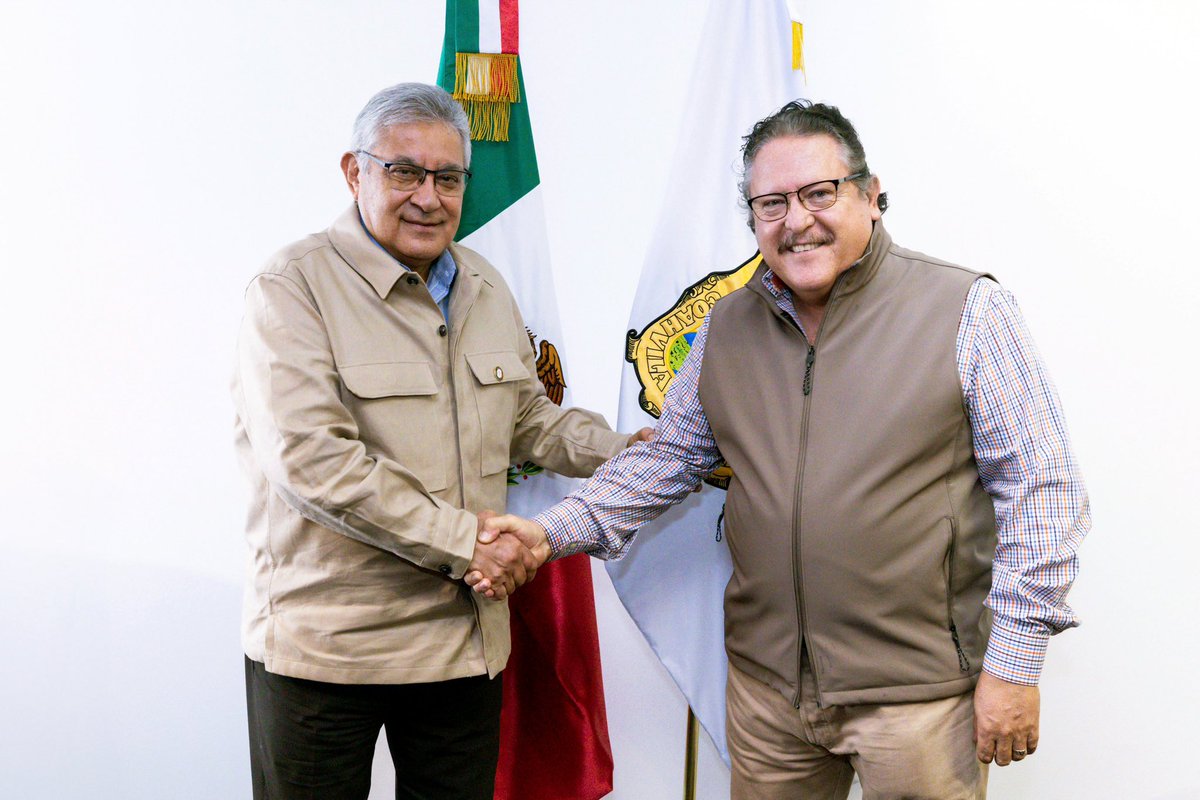 En reunión con el dirigente de <a href="/snte16oficial/">SNTE Sección 16 2022-2026</a>, Leonel de Jesús Mayorga Anaya, el Srio. Gral. del #SNTE, Mtro. Alfonso Cepeda Salas, garantizó respuestas satisfactorias a las demandas de los trabajadores de la educación en #Jalisco.