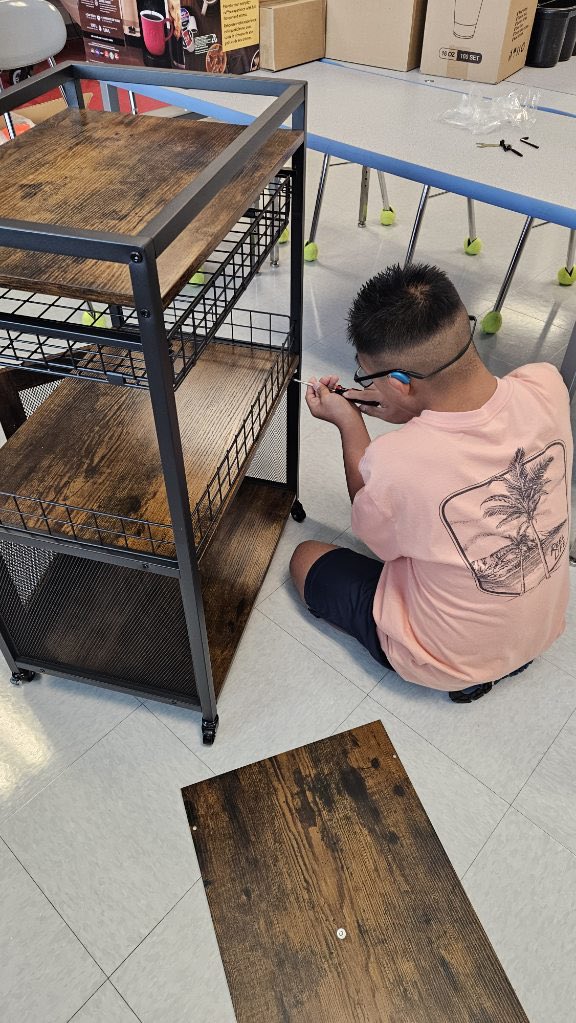 marianfleener's tweet photo. Surround yourself with Support Staff that loves your students as much as you do….thankful for Mr. Arocho and all the jobs he finds to allow our students to learn and grow beside him. https://t.co/vmBWWQgHCK