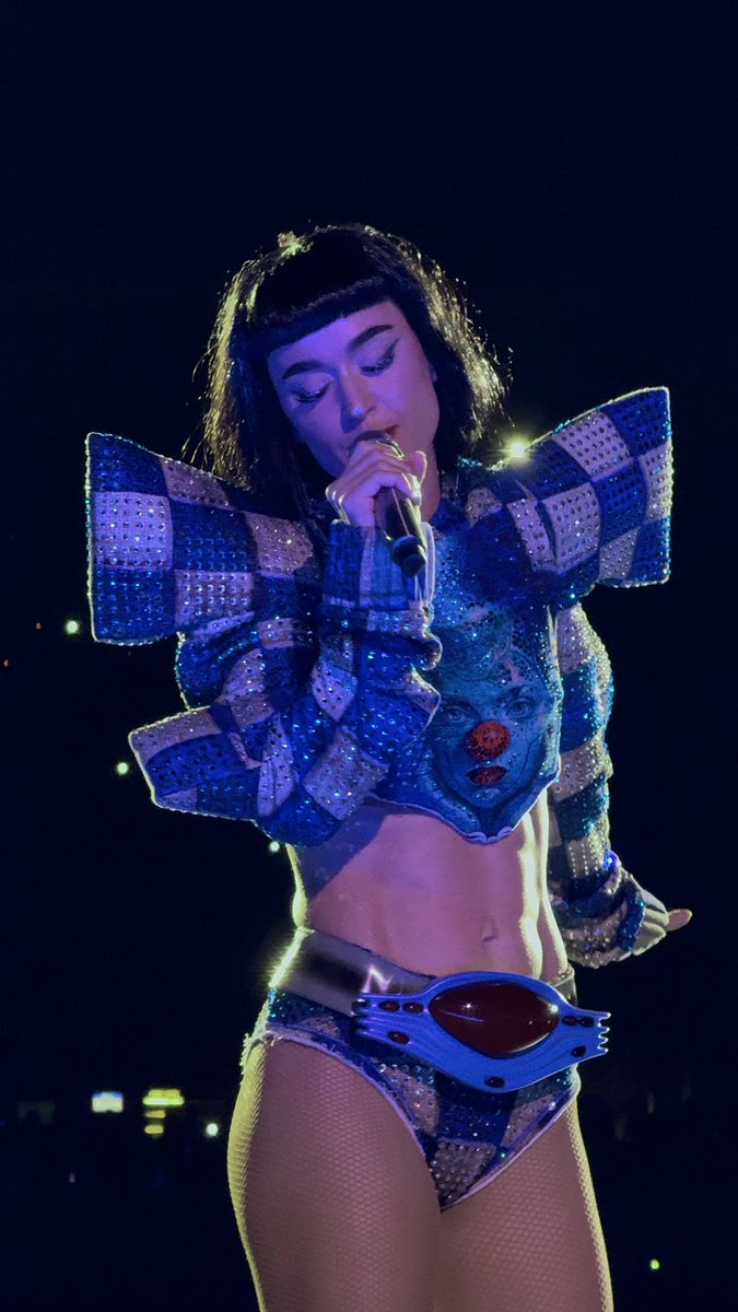 dontblamekaty tweet picture