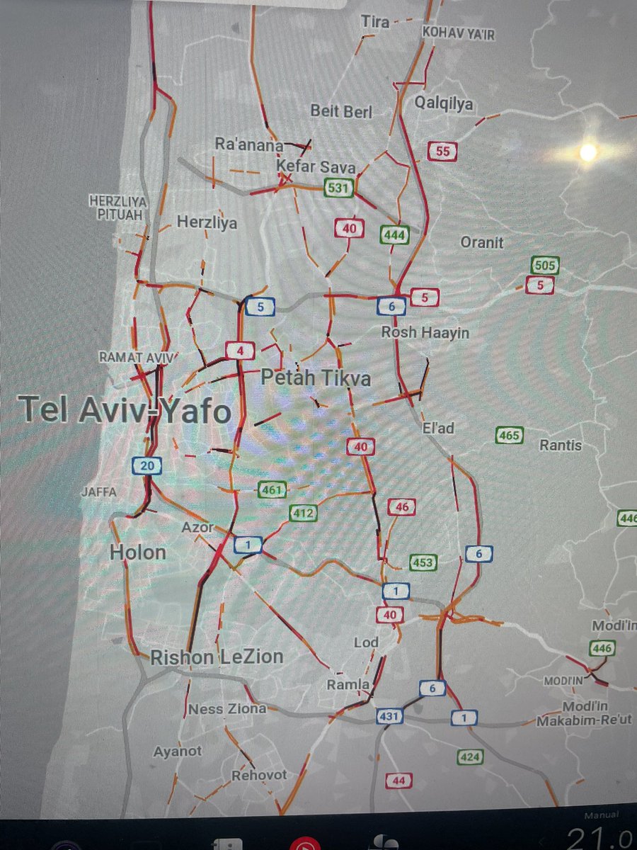 TheCaptainEli's tweet photo. Elon Musk, as usual, is right—there’s no other solution for the State of Israel, for example..

The traffic congestion on Israel’s roads has been, for years, beyond any criticism.

No matter the time of day, getting around central Israel by car will take you an hour and a half instead of 25 minutes without traffic (Saturday).

Only tunnels will solve this problem.

And only Elon Musk’s boring company, 
The Boring Company, will do it.